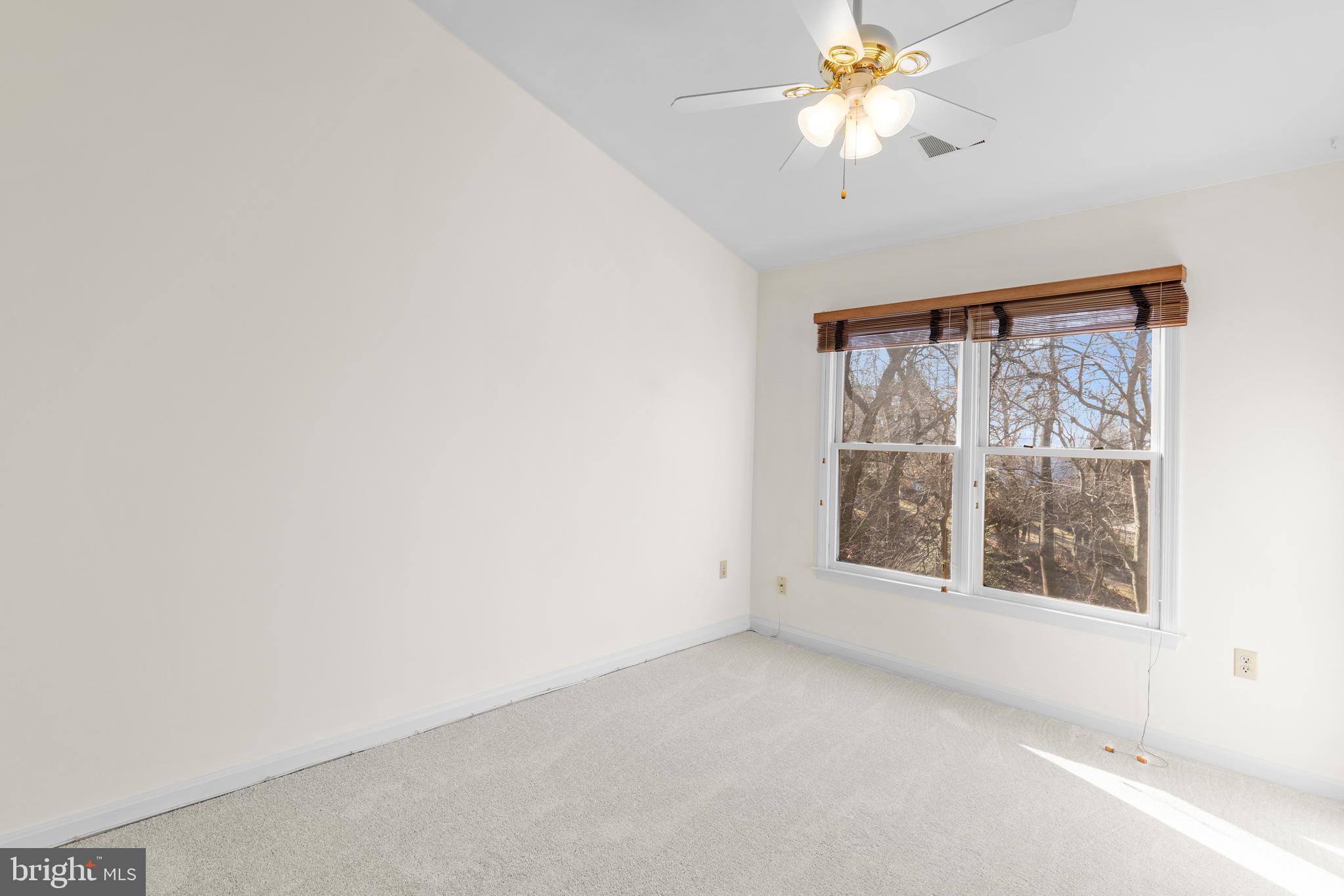 109 Ridgepoint Place Gaithersburg, MD 20878 - Photo 20 of 25 Bedroom