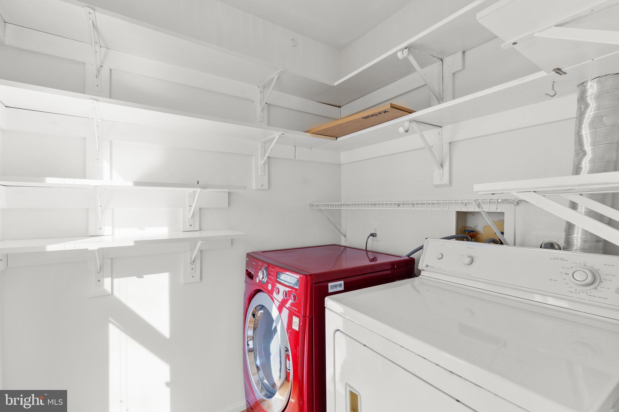109 Ridgepoint Place Gaithersburg, MD 20878 - Photo 23 of 25 Laundry Room