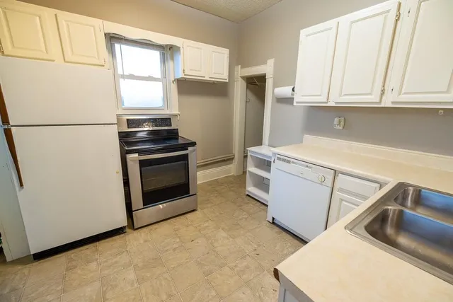 $479,000 | 27940 Indianapolis Road, Paola, KS 66071