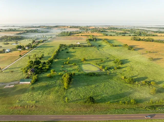 $479,000 | 27940 Indianapolis Road, Paola, KS 66071