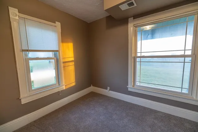 $479,000 | 27940 Indianapolis Road, Paola, KS 66071