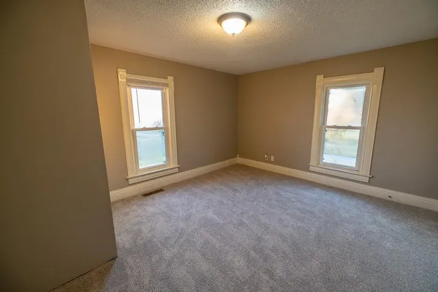 $479,000 | 27940 Indianapolis Road, Paola, KS 66071