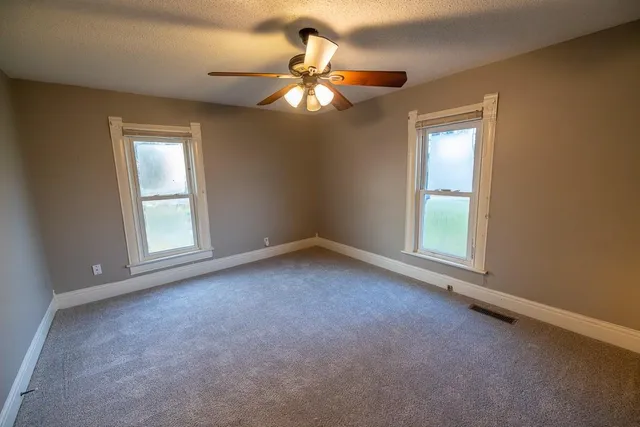 $479,000 | 27940 Indianapolis Road, Paola, KS 66071