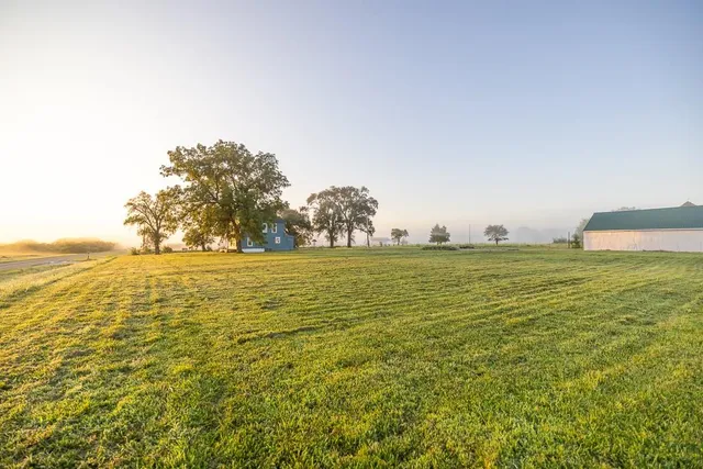 $479,000 | 27940 Indianapolis Road, Paola, KS 66071