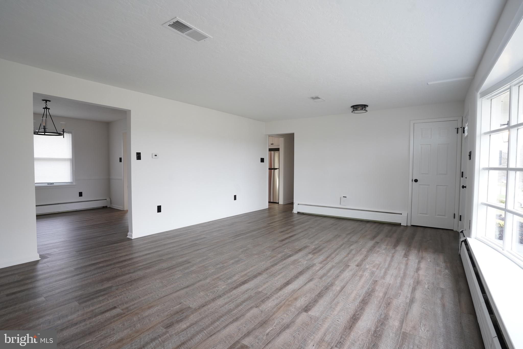 750 Hillcrest Road York, PA 17403 - Photo 3 of 34 Gallery Image 3