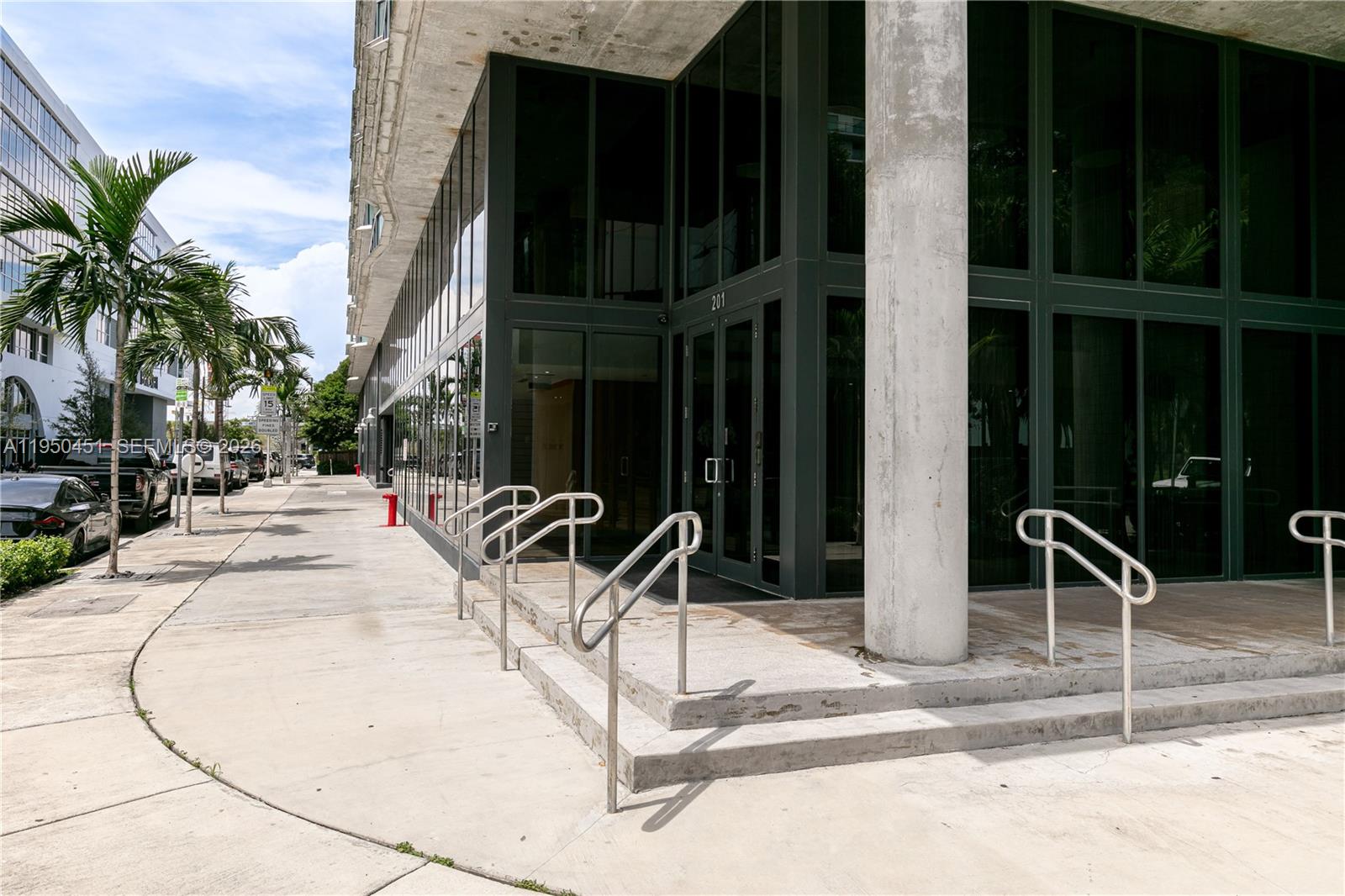 201 Southwest 17th Road, Unit 303 Miami, FL 33129 - Photo 23 of 35