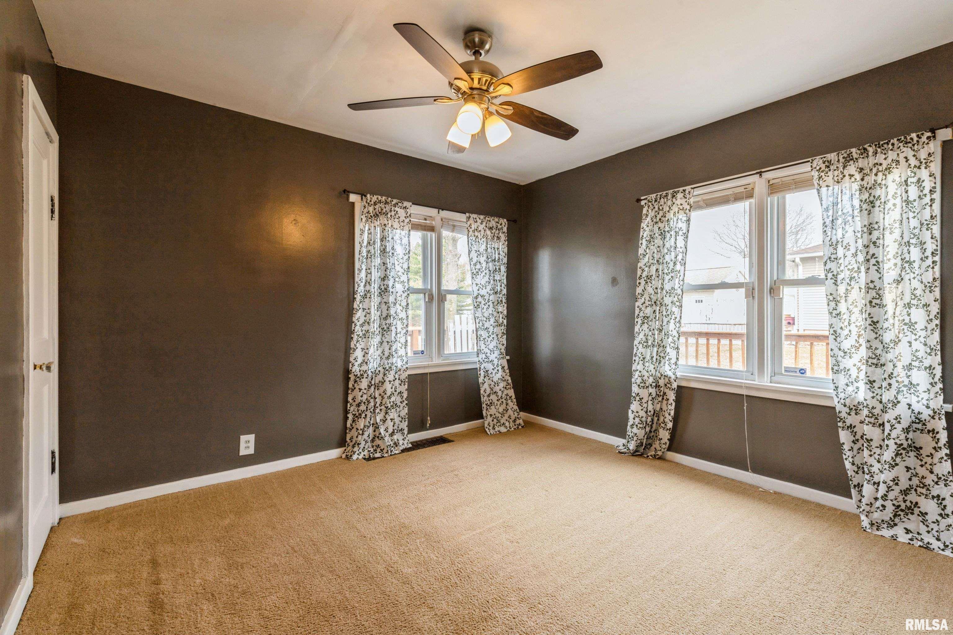 1108 West Main Street Thomson, IL 61285 - Photo 12 of 16