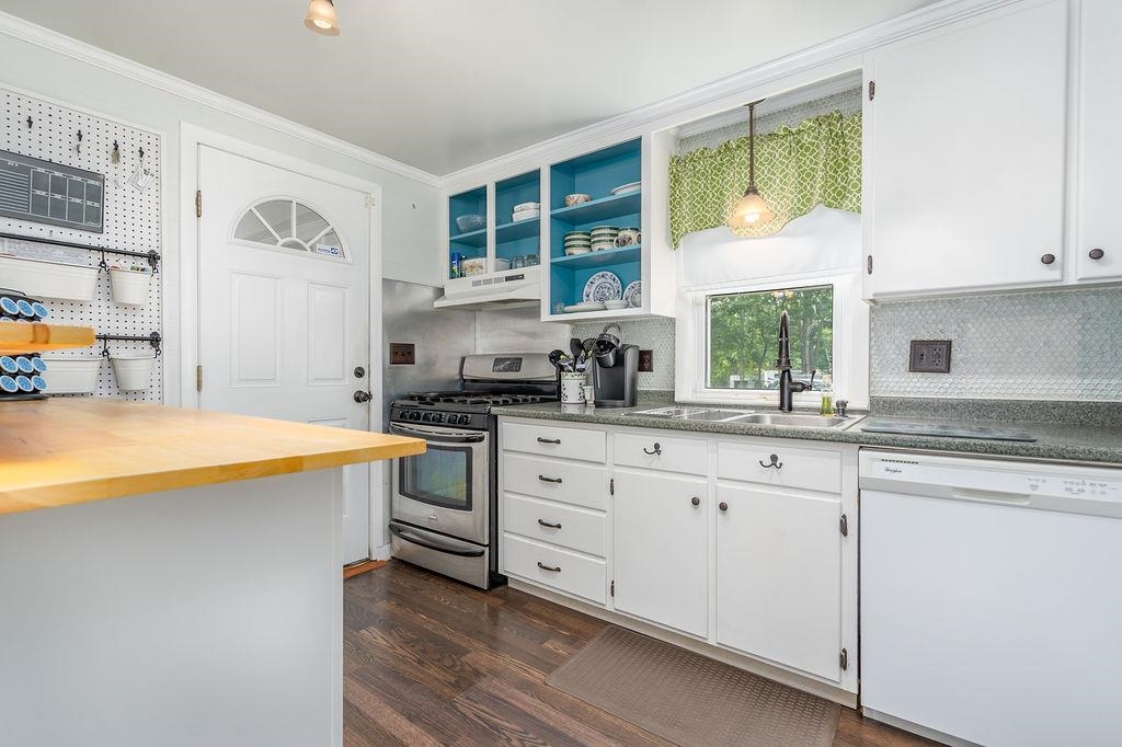 254 Province Road Strafford, NH 03884 - Photo 3 of 37 Gallery Image 3