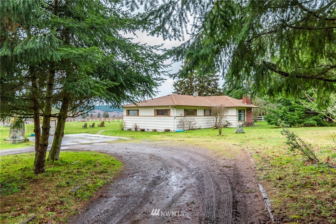 340 West Sleeper Road Oak Harbor, WA 98277 - Photo 2 of 40 Gallery Image 2