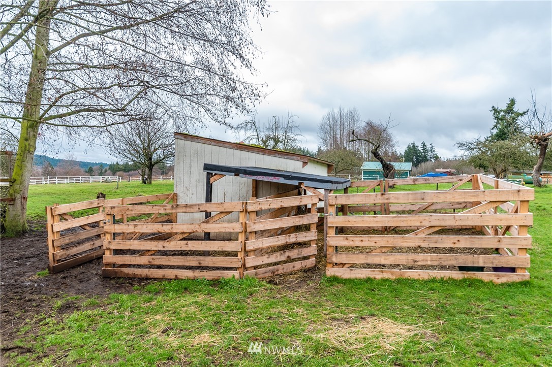 340 West Sleeper Road Oak Harbor, WA 98277 - Photo 34 of 40 Gallery Image 34