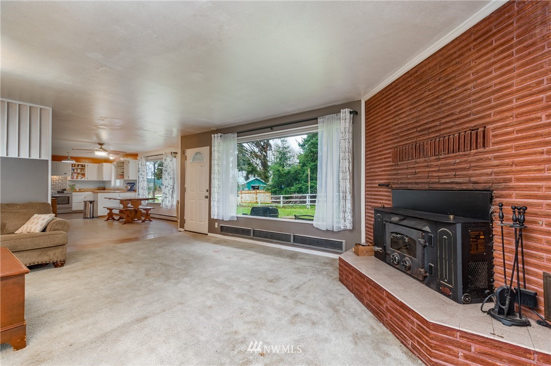 340 West Sleeper Road Oak Harbor, WA 98277 - Photo 7 of 40 Gallery Image 7