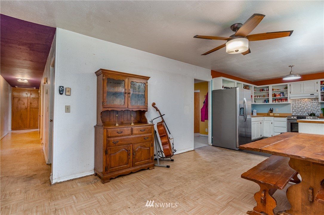 340 West Sleeper Road Oak Harbor, WA 98277 - Photo 10 of 40 Gallery Image 10