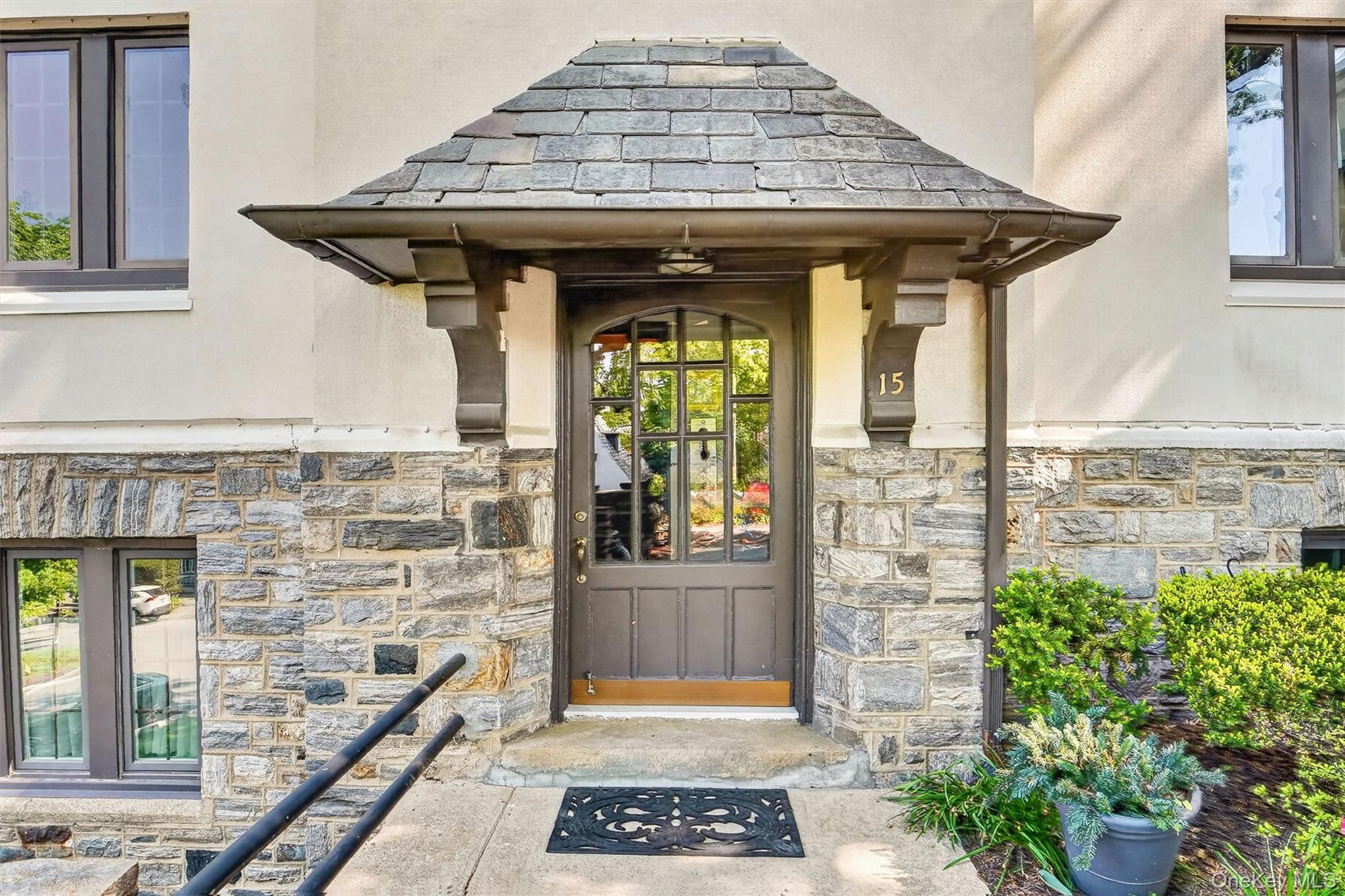 15 Beechtree Lane, Unit 1D Bronxville, NY 10708 - Photo 1 of 41