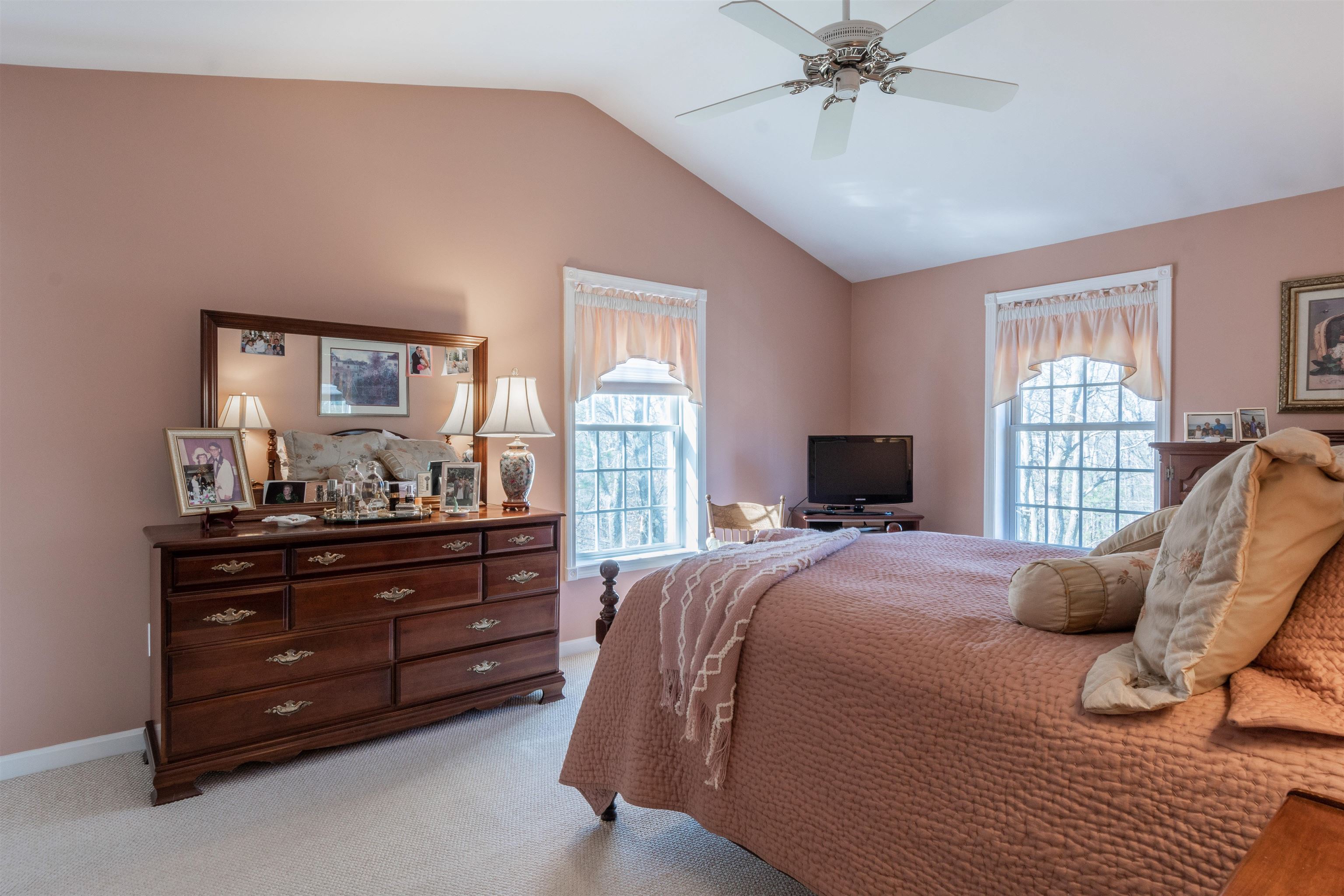 23 Fieldstone Drive Hooksett, NH 03106 - Photo 25 of 31