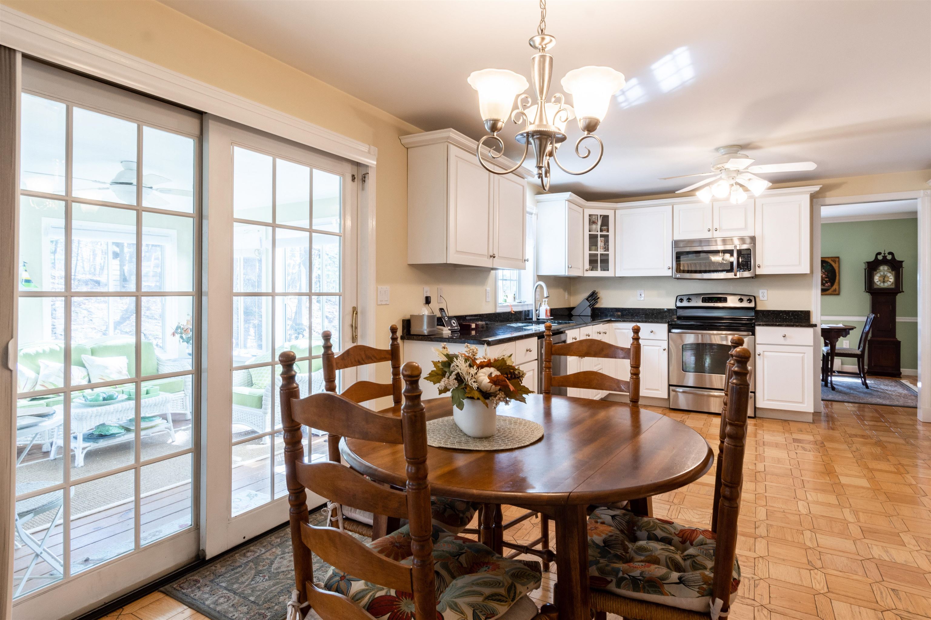 23 Fieldstone Drive Hooksett, NH 03106 - Photo 5 of 31