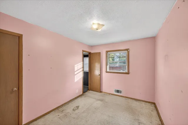 $280,000 | 248 58th Avenue Northeast, Fridley, MN 55432