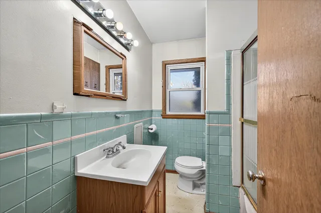 $280,000 | 248 58th Avenue Northeast, Fridley, MN 55432