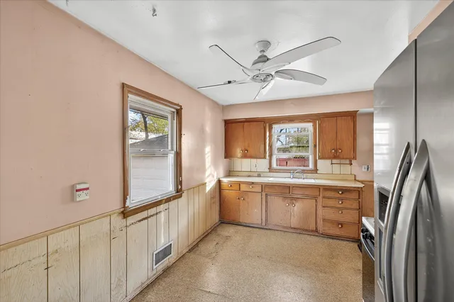 $280,000 | 248 58th Avenue Northeast, Fridley, MN 55432