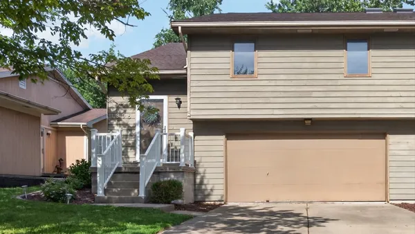 $170,000 | 1306 Cadwell Drive, Bloomington, IL 61704