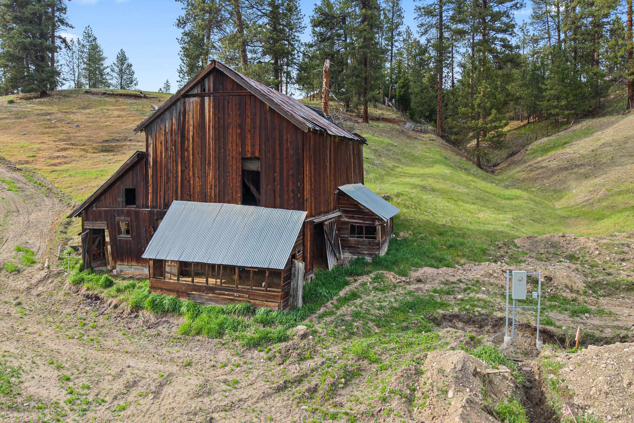 839 Trout Creek Road Republic, WA 99166 - Photo 11 of 32