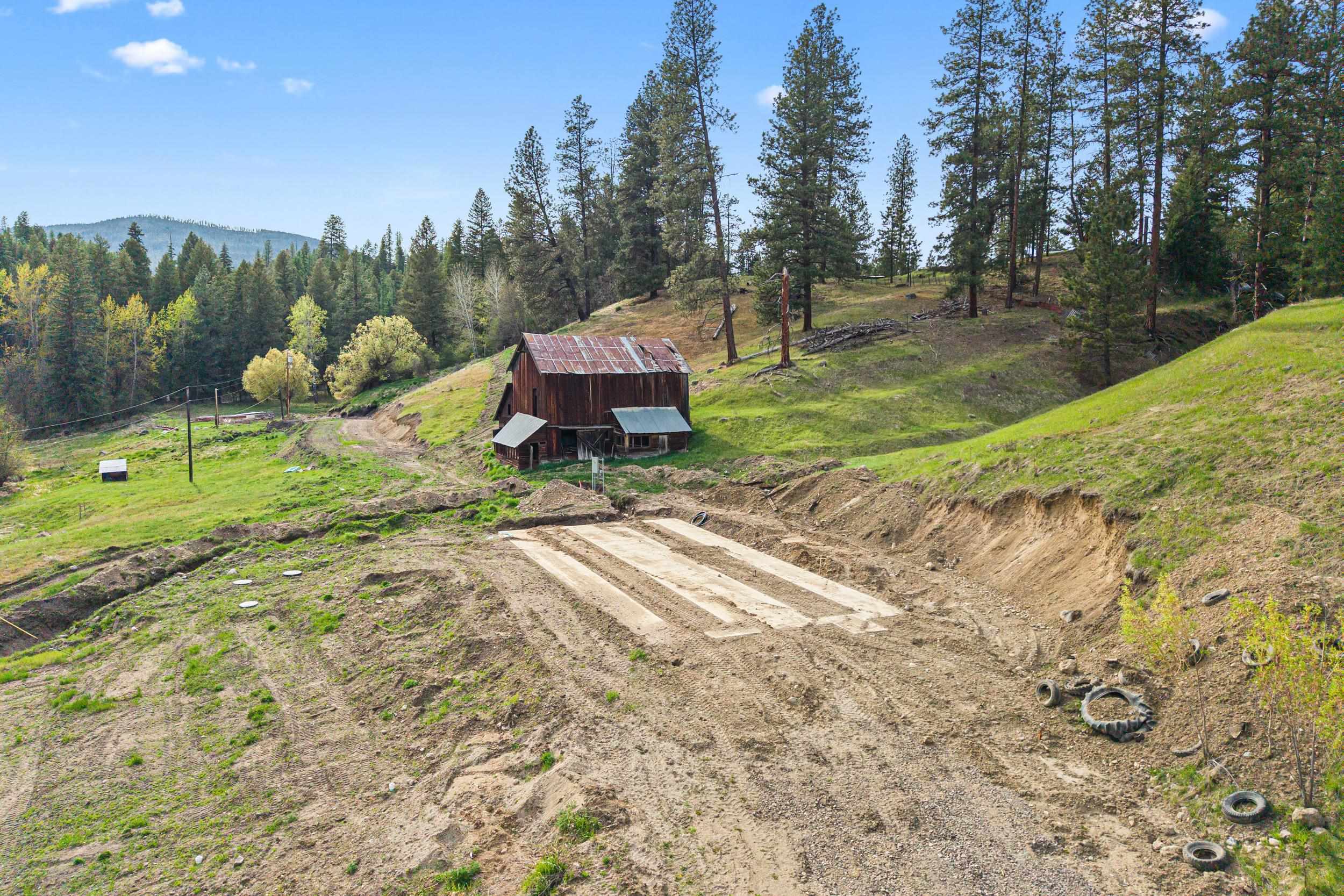 839 Trout Creek Road Republic, WA 99166 - Photo 9 of 32