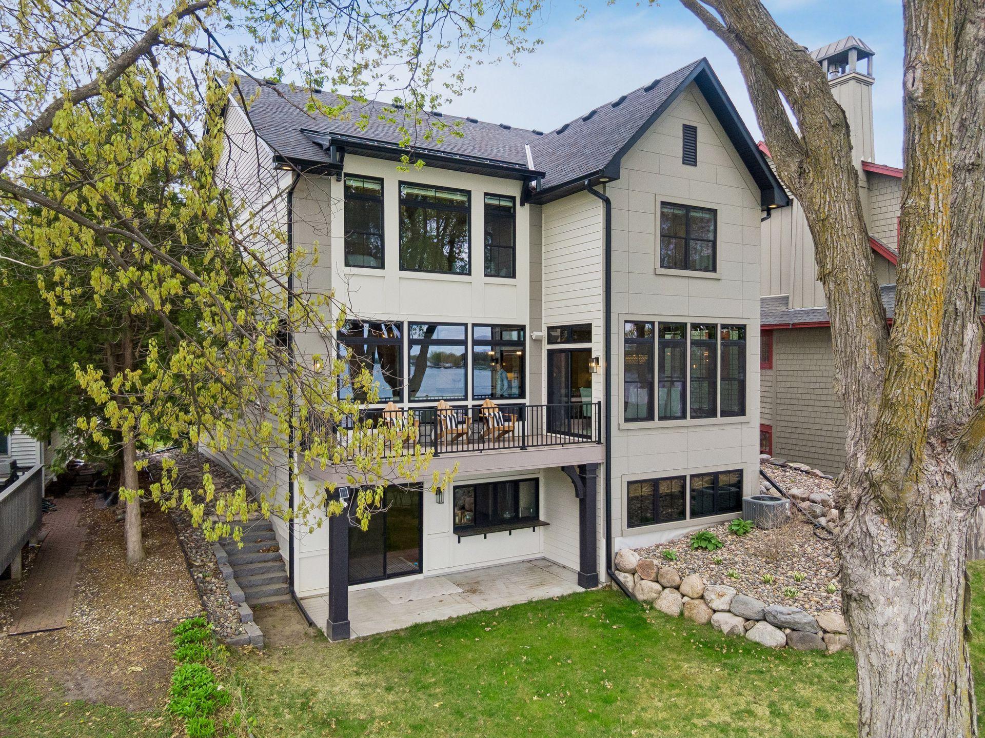 165 Mound Avenue Excelsior, MN 55331 - Photo 3 of 80