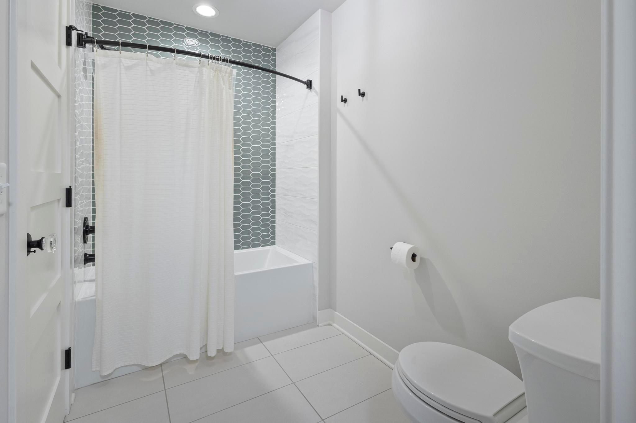 165 Mound Avenue Excelsior, MN 55331 - Photo 33 of 60