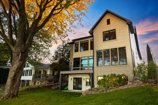 $3,565,000 | 165 Mound Avenue, Excelsior, MN 55331