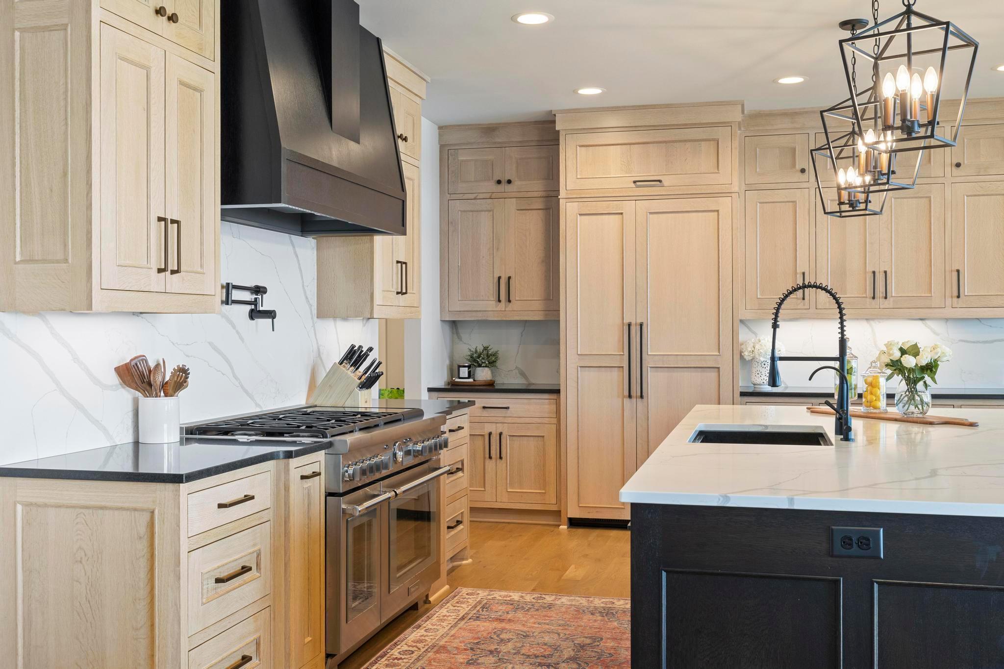 165 Mound Avenue Excelsior, MN 55331 - Photo 8 of 60