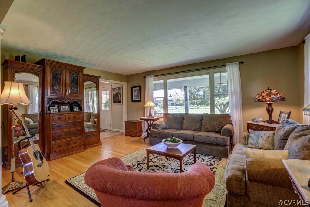 5747 Emmaus Church Road Providence Forge, VA 23140 - Photo 11 of 24 Gallery Image 11