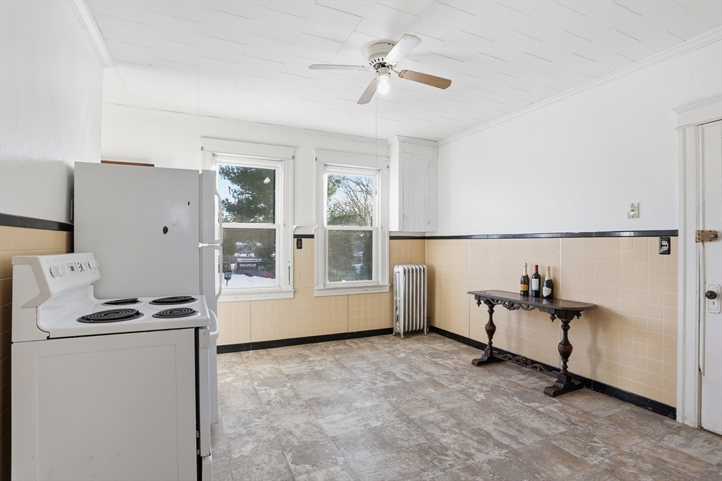 53 Collins Street Worcester, MA 01606 - Photo 27 of 34 Gallery Image 27