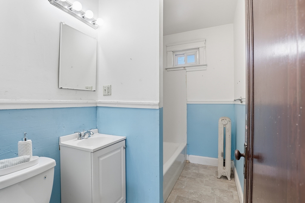 53 Collins Street Worcester, MA 01606 - Photo 29 of 34 Gallery Image 29