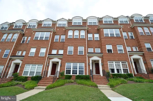 $2,700 | 9612 Wigfall Way, Manassas Park, VA 20111