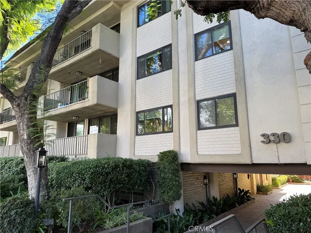 $650,000 | 330 West California Boulevard, Unit 203, Pasadena, CA 91105