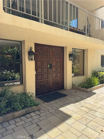 $650,000 | 330 West California Boulevard, Unit 203, Pasadena, CA 91105