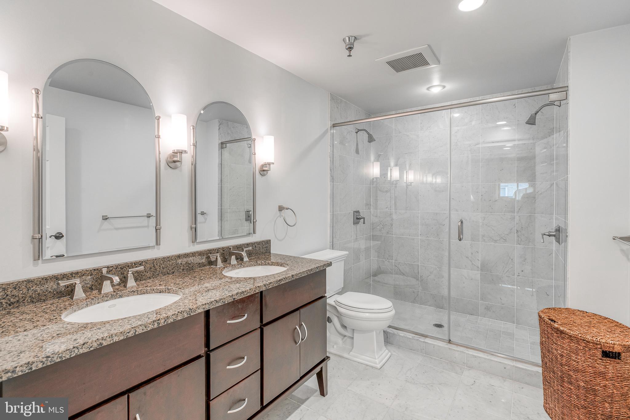 1500 Chestnut Street, Unit 20E Philadelphia, PA 19102 - Photo 3 of 4 Gallery Image 3
