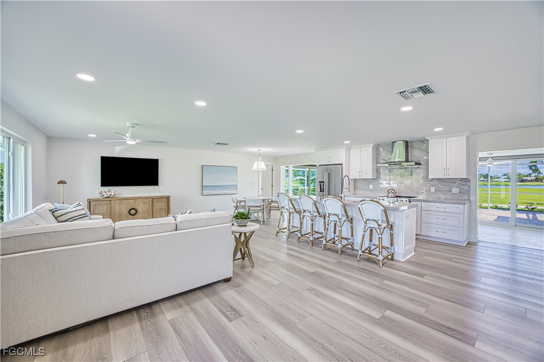 1073 Sand Castle Road Sanibel, FL 33957 - Photo 3 of 37