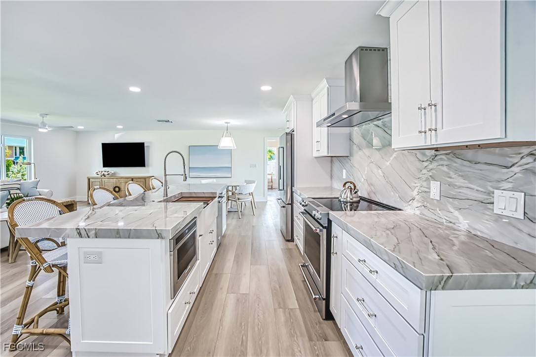 1073 Sand Castle Road Sanibel, FL 33957 - Photo 9 of 37