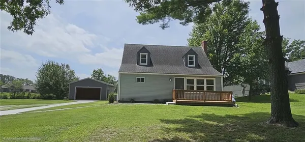 $446,000 | 1600 Country Club Drive, Pleasant Hill, MO 64080