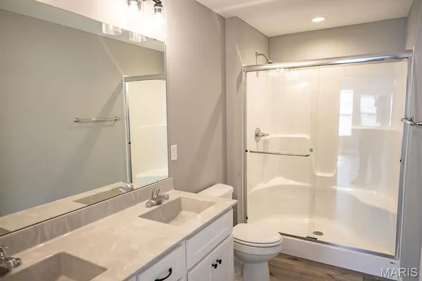 $2,100 | 105 Copper Oaks Court, Unit C, Mascoutah, IL 62258