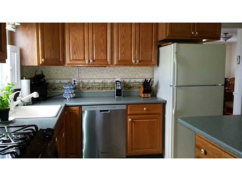 81 Rocco Avenue Pawtucket, RI 02860 - Photo 10 of 17 Kitchen.