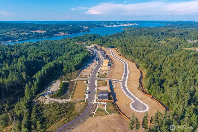 $699,990 | 3973 McCormick Vlg Drive, Bremerton, WA 98312