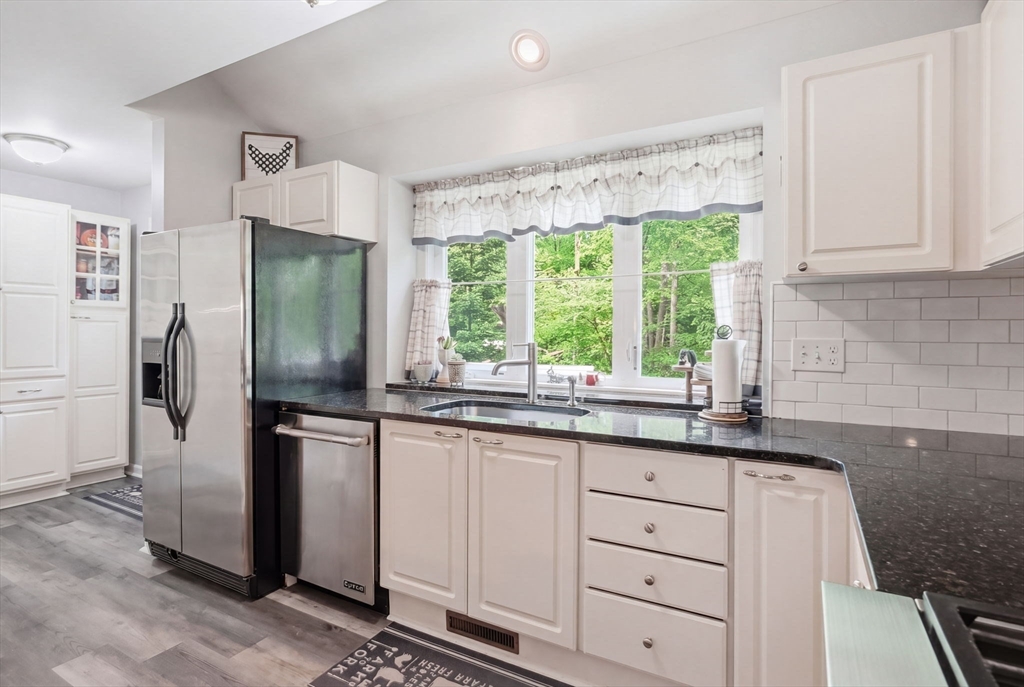 101 South Avenue, Unit 302 Attleboro, MA 02703 - Photo 5 of 32