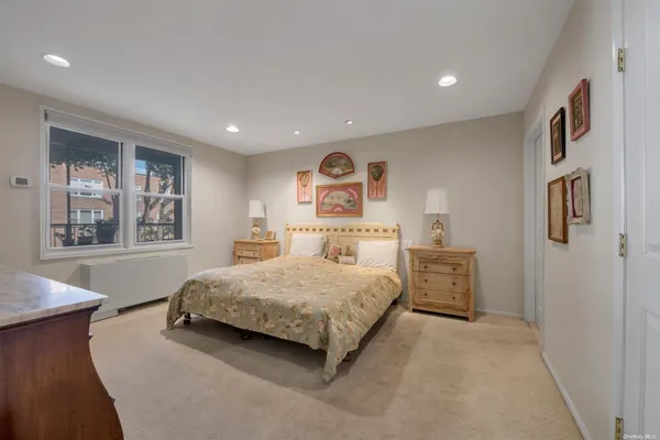 $275,000 | 1390 Broadway, Unit 116, Hewlett, NY 11557