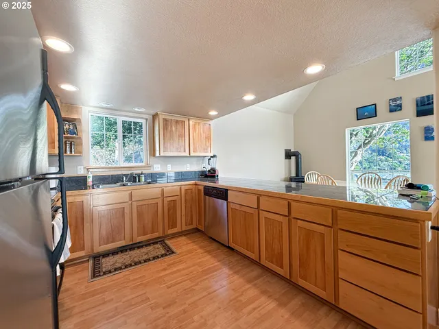 $879,000 | 322 Del Norte Lane, Brookings, OR 97415