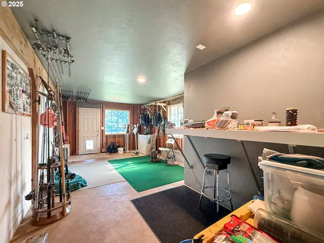 $879,000 | 322 Del Norte Lane, Brookings, OR 97415