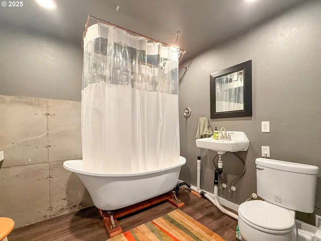 $879,000 | 322 Del Norte Lane, Brookings, OR 97415