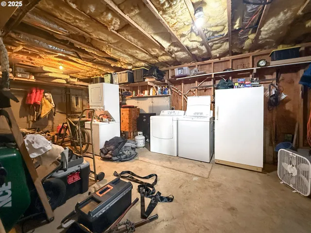 $879,000 | 322 Del Norte Lane, Brookings, OR 97415