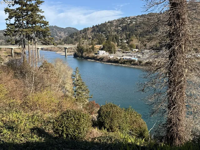 $879,000 | 322 Del Norte Lane, Brookings, OR 97415