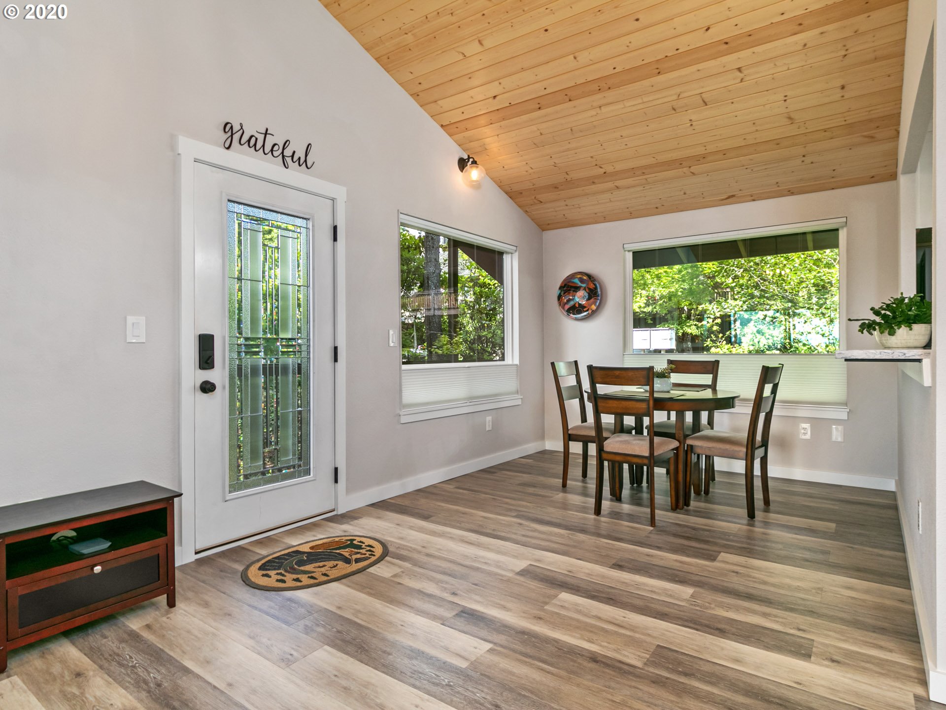 7506 Southwest Barnes Road, Unit A Portland, OR 97225 - Photo 9 of 27 Gallery Image 9